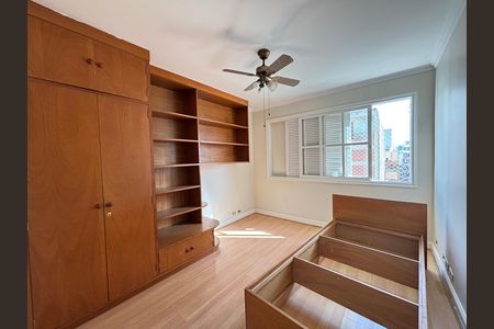 Apartamento para alugar com 130m², 3 quartos e 1 vaga Apartamento para alugar com 130m², 3 quartos e 1 vagaSuíte