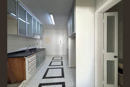 Apartamento para alugar com 130m², 3 quartos e 1 vaga Apartamento para alugar com 130m², 3 quartos e 1 vagaCozinha