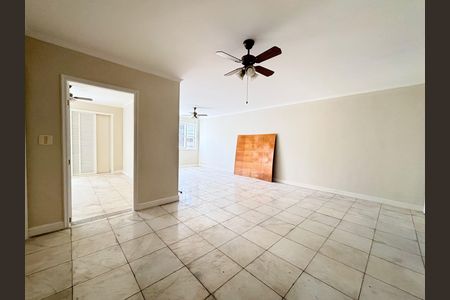 Apartamento para alugar com 130m², 3 quartos e 1 vaga Apartamento para alugar com 130m², 3 quartos e 1 vagaSala
