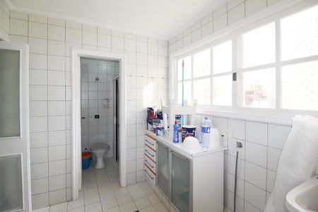 Apartamento para alugar com 130m², 2 quartos e 1 vagaÁrea de Serviço