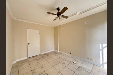 Apartamento para alugar com 130m², 3 quartos e 1 vaga Apartamento para alugar com 130m², 3 quartos e 1 vagaQuarto 1