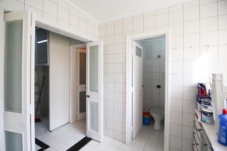 Apartamento para alugar com 130m², 2 quartos e 1 vagaÁrea de Serviço