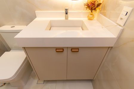 Apartamento à venda com 86m², 2 quartos e 1 vaga Apartamento à venda com 86m², 2 quartos e 1 vagaBanheiro da Suíte