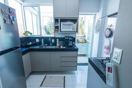 Foto 02 de apartamento à venda com 2 quartos, 75m² em Itapoã, Belo Horizonte