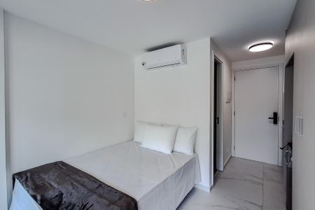 Studio à venda com 21m², 1 quarto e sem vaga Studio à venda com 21m², 1 quarto e sem vagaStudio