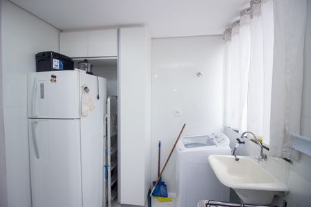 Apartamento para alugar com 56m², 2 quartos e 1 vagaCozinha e Área de Serviço