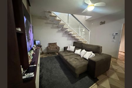 Sala de casa para alugar com 2 quartos, 170m² em Jardim Florida, Barueri