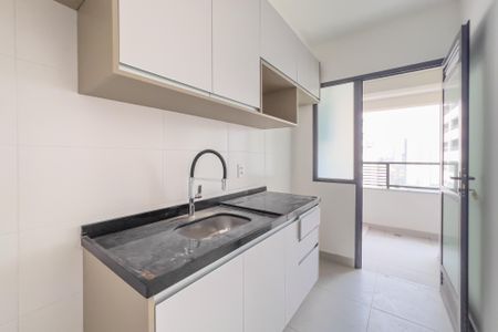 Apartamento para alugar com 68m², 2 quartos e 1 vagaCozinha e área de serviço 