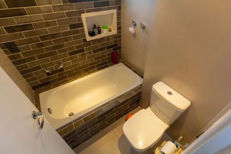 Apartamento à venda com 60m², 2 quartos e 1 vagaBanheiro 2