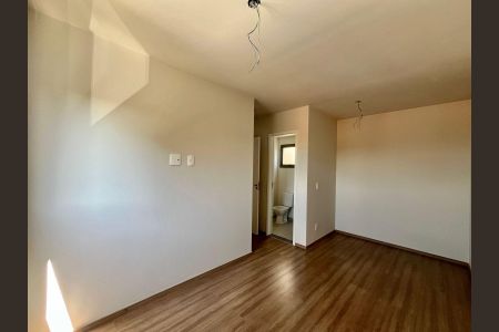 Apartamento à venda com 66m², 2 quartos e 1 vaga Apartamento à venda com 66m², 2 quartos e 1 vagaSuíte