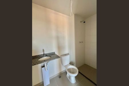 Apartamento à venda com 66m², 2 quartos e 1 vaga Apartamento à venda com 66m², 2 quartos e 1 vagaBanheiro