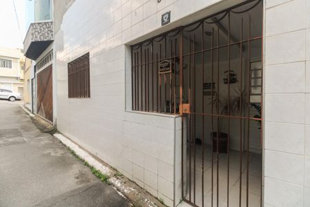 Casa para alugar com 60m², 2 quartos e sem vaga Casa para alugar com 60m², 2 quartos e sem vagaFachada
