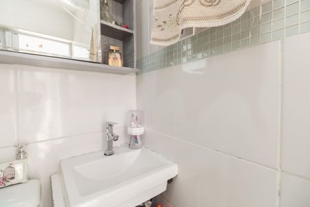 Casa para alugar com 60m², 2 quartos e sem vaga Casa para alugar com 60m², 2 quartos e sem vagaBanheiro