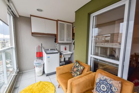 Apartamento à venda com 60m², 2 quartos e 1 vaga Apartamento à venda com 60m², 2 quartos e 1 vagaVaranda