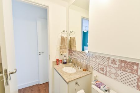Apartamento à venda com 60m², 2 quartos e 1 vaga Apartamento à venda com 60m², 2 quartos e 1 vagaBanheiro da suíte
