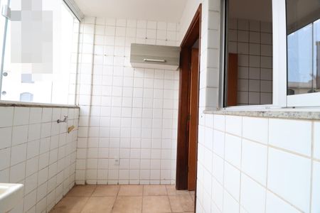 Apartamento para alugar com 100m², 3 quartos e 1 vagaÁrea de Serviço