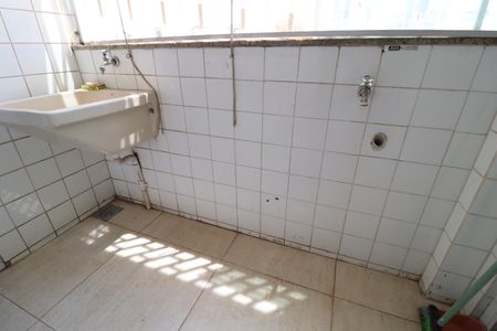Apartamento para alugar com 100m², 3 quartos e 1 vagaÁrea de Serviço