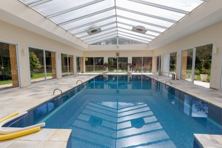 Casa de condomínio para alugar com 3818m², 4 quartos e 6 vagasPiscina