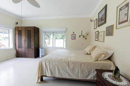 Casa de condomínio para alugar com 3818m², 4 quartos e 6 vagassuite 3