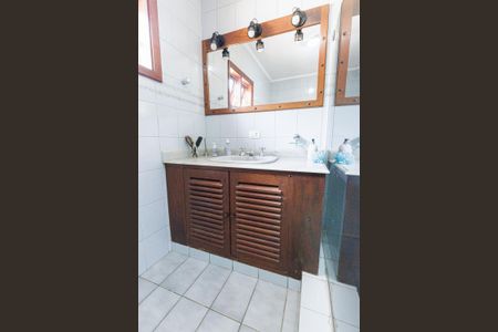 Casa de condomínio para alugar com 3818m², 4 quartos e 6 vagasBanheiro Corredor