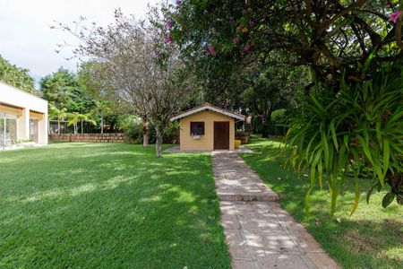 Casa de condomínio para alugar com 3818m², 4 quartos e 6 vagasÁrea externa