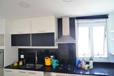 Cozinha de apartamento para alugar com 3 quartos, 225m² em Barra da Tijuca, Rio de Janeiro