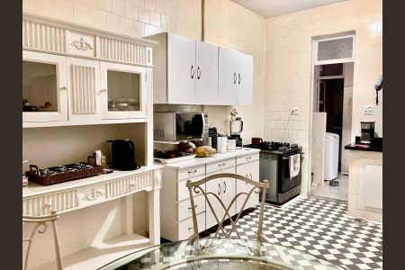 Apartamento à venda com 135m², 3 quartos e 1 vaga