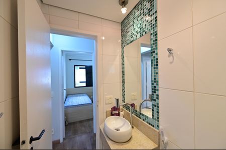 Apartamento à venda com 77m², 3 quartos e 2 vagasBanheiro Social