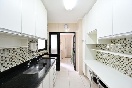 Apartamento à venda com 77m², 3 quartos e 2 vagasCozinha