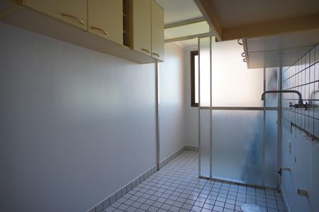 Apartamento à venda com 58m², 2 quartos e 1 vagaCozinha 