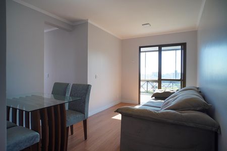 Sala de apartamento à venda com 2 quartos, 58m² em Jardim Carvalho, Porto Alegre