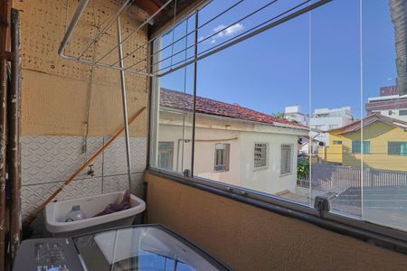 Casa à venda com 82m², 3 quartos e 1 vaga
