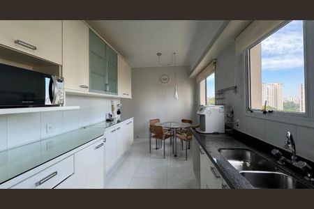 Apartamento à venda com 171m², 3 quartos e 3 vagas
