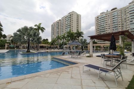 Apartamento para alugar com 75m², 3 quartos e 1 vagaÁrea comum - Piscina