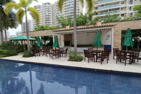 Apartamento para alugar com 75m², 3 quartos e 1 vagaÁrea comum - Piscina