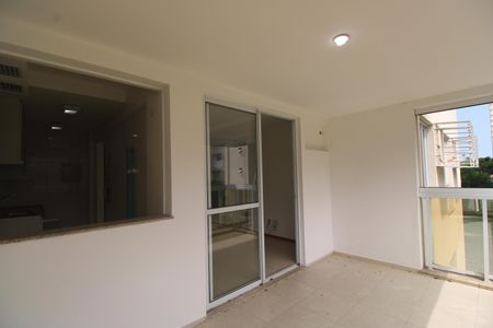 Sala - Varanda de apartamento à venda com 3 quartos, 75m² em Barra da Tijuca, Rio de Janeiro