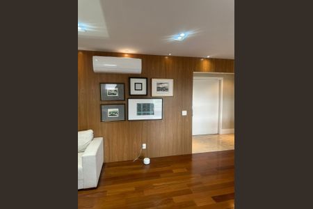 Apartamento para alugar com 4 quartos, 245m² em Jardim das Colinas, São José dos Campos