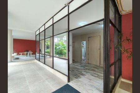 Studio para alugar com 32m², 1 quarto e sem vagaFachada e portaria