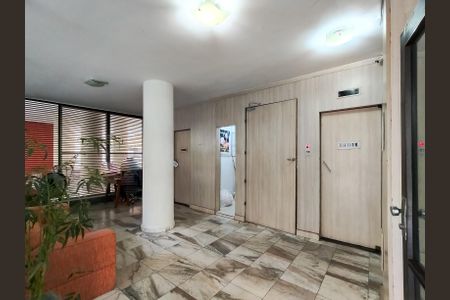Studio para alugar com 32m², 1 quarto e sem vagaFachada e portaria