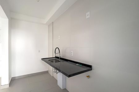 Apartamento para alugar com 40m², 1 quarto e sem vaga Apartamento para alugar com 40m², 1 quarto e sem vagaCozinha e área de serviço