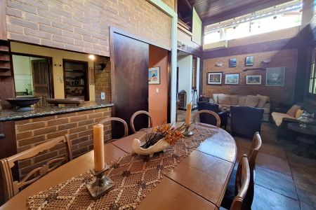 Casa para alugar com 241m², 4 quartos e 2 vagasSala 1