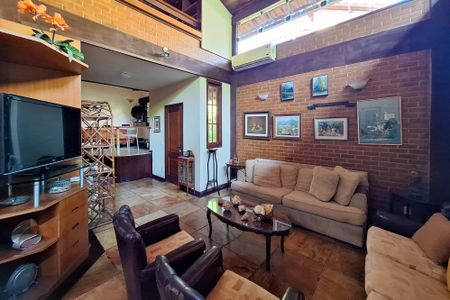 Casa para alugar com 241m², 4 quartos e 2 vagasSala 1