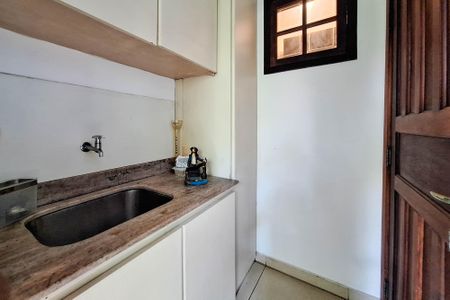 Casa para alugar com 241m², 4 quartos e 2 vagasÁrea de Serviço