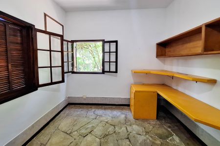 Casa para alugar com 241m², 4 quartos e 2 vagasQuarto 3