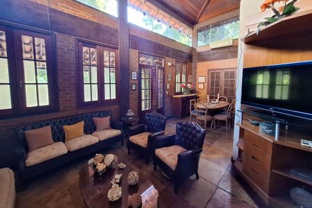 Casa para alugar com 241m², 4 quartos e 2 vagasSala 1