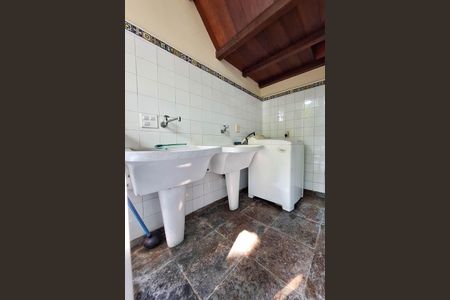 Casa para alugar com 241m², 4 quartos e 2 vagasÁrea de Serviço