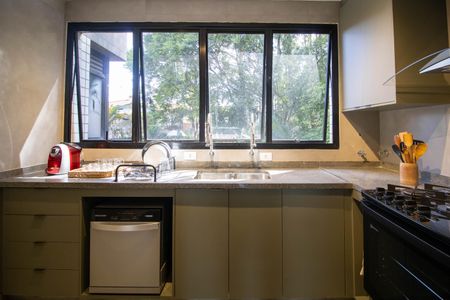 Apartamento à venda com 229m², 3 quartos e 3 vagas Apartamento à venda com 229m², 3 quartos e 3 vagasCozinha