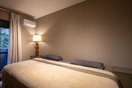 Apartamento à venda com 229m², 3 quartos e 3 vagas Apartamento à venda com 229m², 3 quartos e 3 vagasSuíte