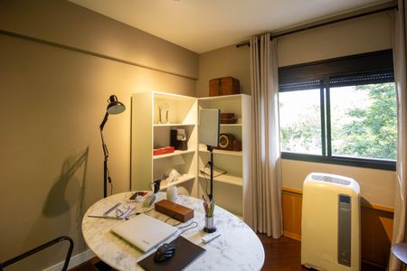 Apartamento à venda com 229m², 3 quartos e 3 vagas Apartamento à venda com 229m², 3 quartos e 3 vagasQuarto 2