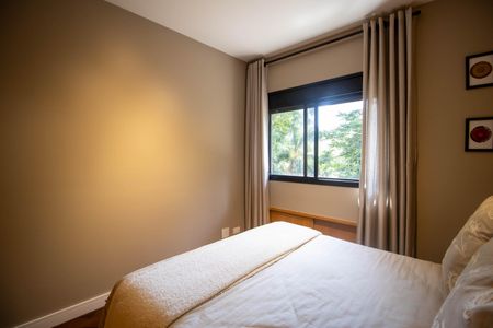 Apartamento à venda com 229m², 3 quartos e 3 vagas Apartamento à venda com 229m², 3 quartos e 3 vagasQuarto 1